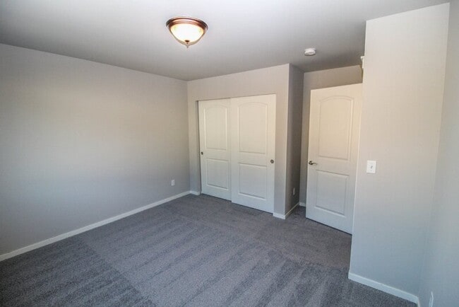 Building Photo - 319 204th St SE