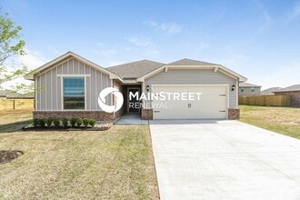 Building Photo - 4 Bedroom Pet-Friendly Home in Newcastle, OK with Main Street Renewal