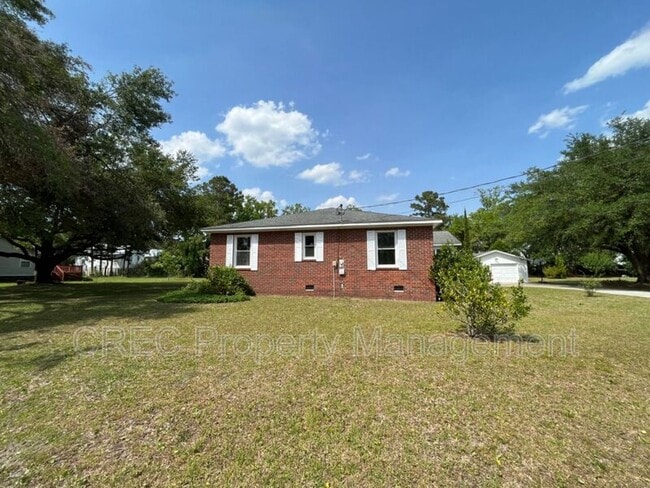 Building Photo - 1132 Children Rd