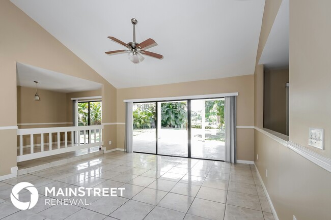 Building Photo - 6621 Fort Pierce Blvd