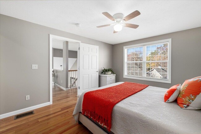 Building Photo - 1 Summer Snow Ln