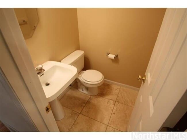 Building Photo - 2127 Grenadier Ave N