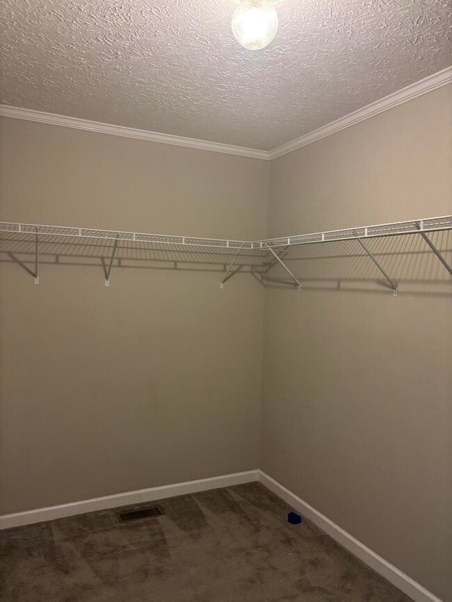 Building Photo - 205 Joy Rd