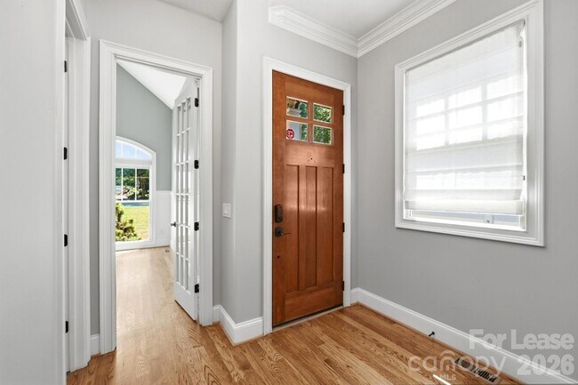Building Photo - 520 Iverson Way
