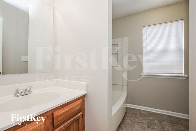 Building Photo - 6904 Passeres Ct