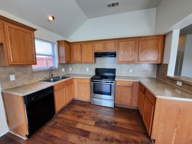 Building Photo - Available Now..   Absolutely Amazing property