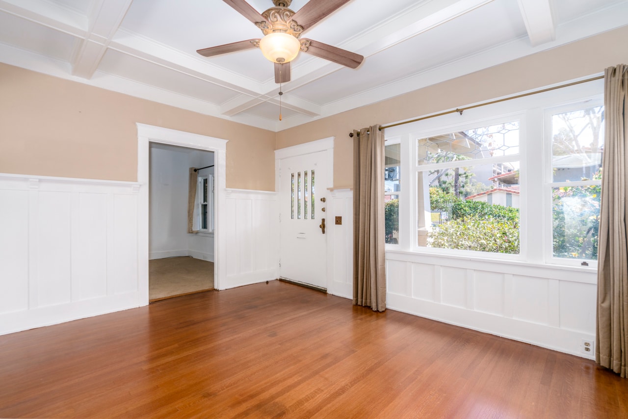 Entry Area - 367 Junipero Ave