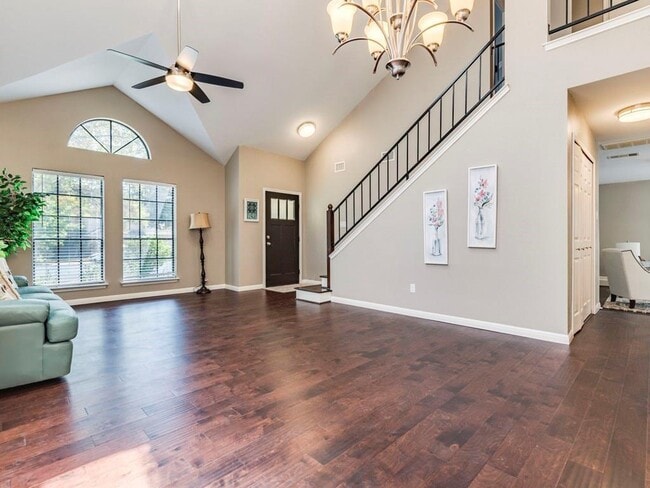 Building Photo - 12328 Thompkins Dr