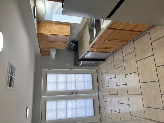 Building Photo - 168 S 54th St