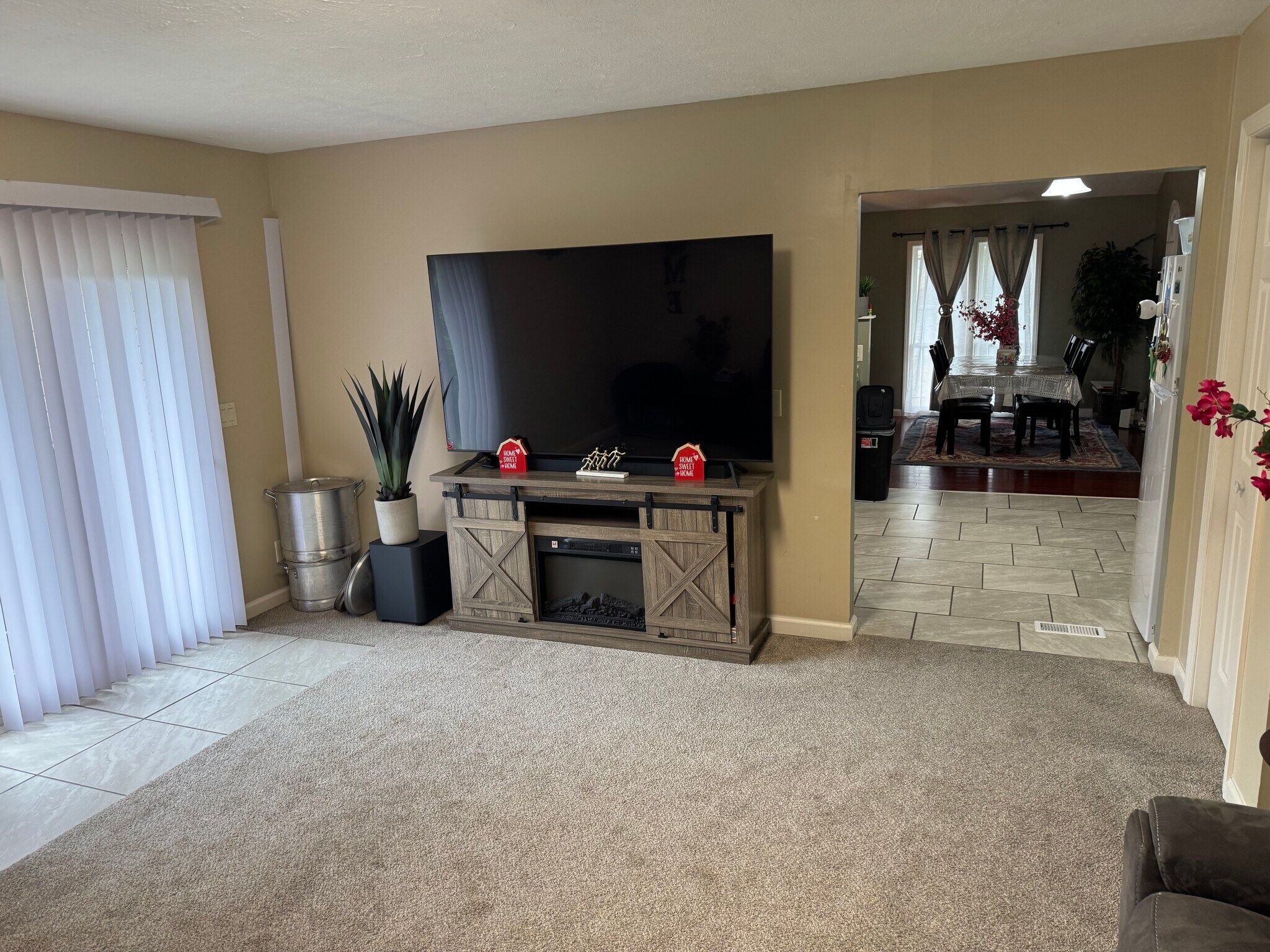Building Photo - 14020 Barretts Dr