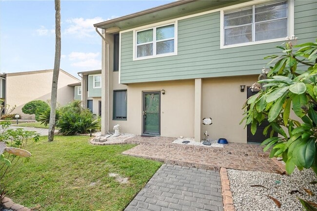 Building Photo - 1028 Apollo Beach Blvd