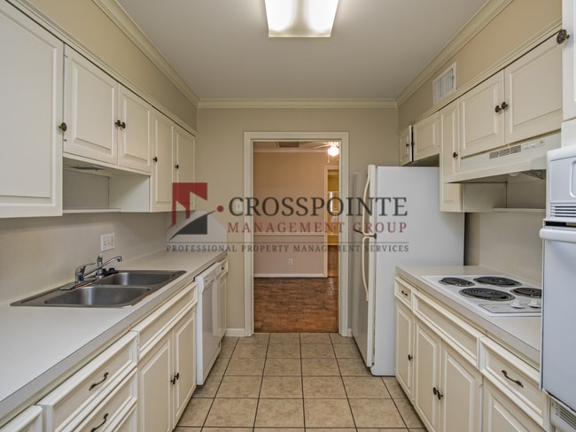 Building Photo - Colony Park Dr 3712/3714
