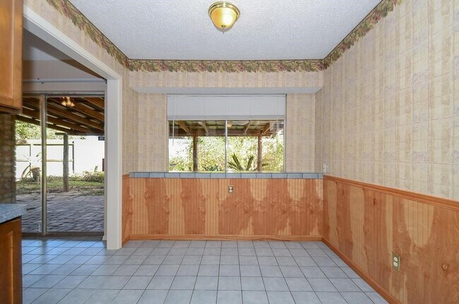 Building Photo - 22814 Coriander Dr