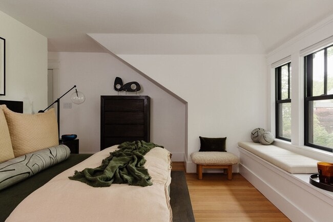 Building Photo - 21 Walnut St