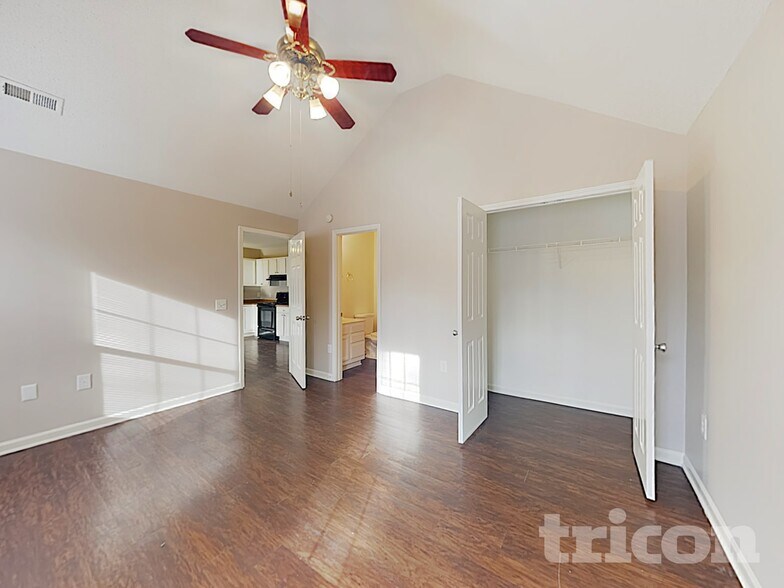 Building Photo - 979 Stinson Glen Ln