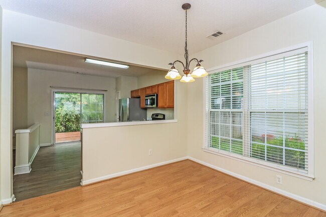 Building Photo - 1080 Dunedin Trail