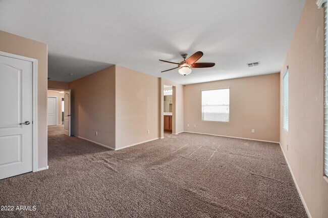 Building Photo - 2185 S Sanders Dr
