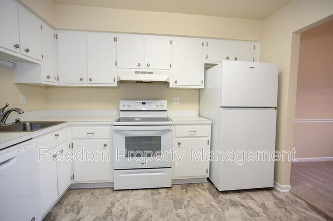 Building Photo - 10629 Provincial Dr