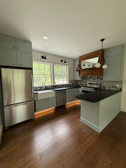 Building Photo - 108 Lindsay Hill Rd
