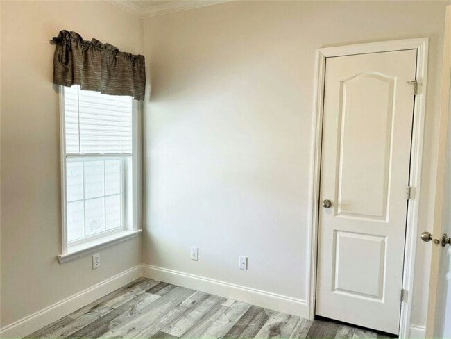 Building Photo - 10789 SW 30th Ct