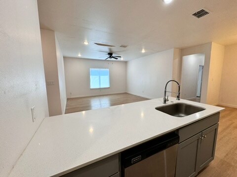 Building Photo - 5719 Kemper St