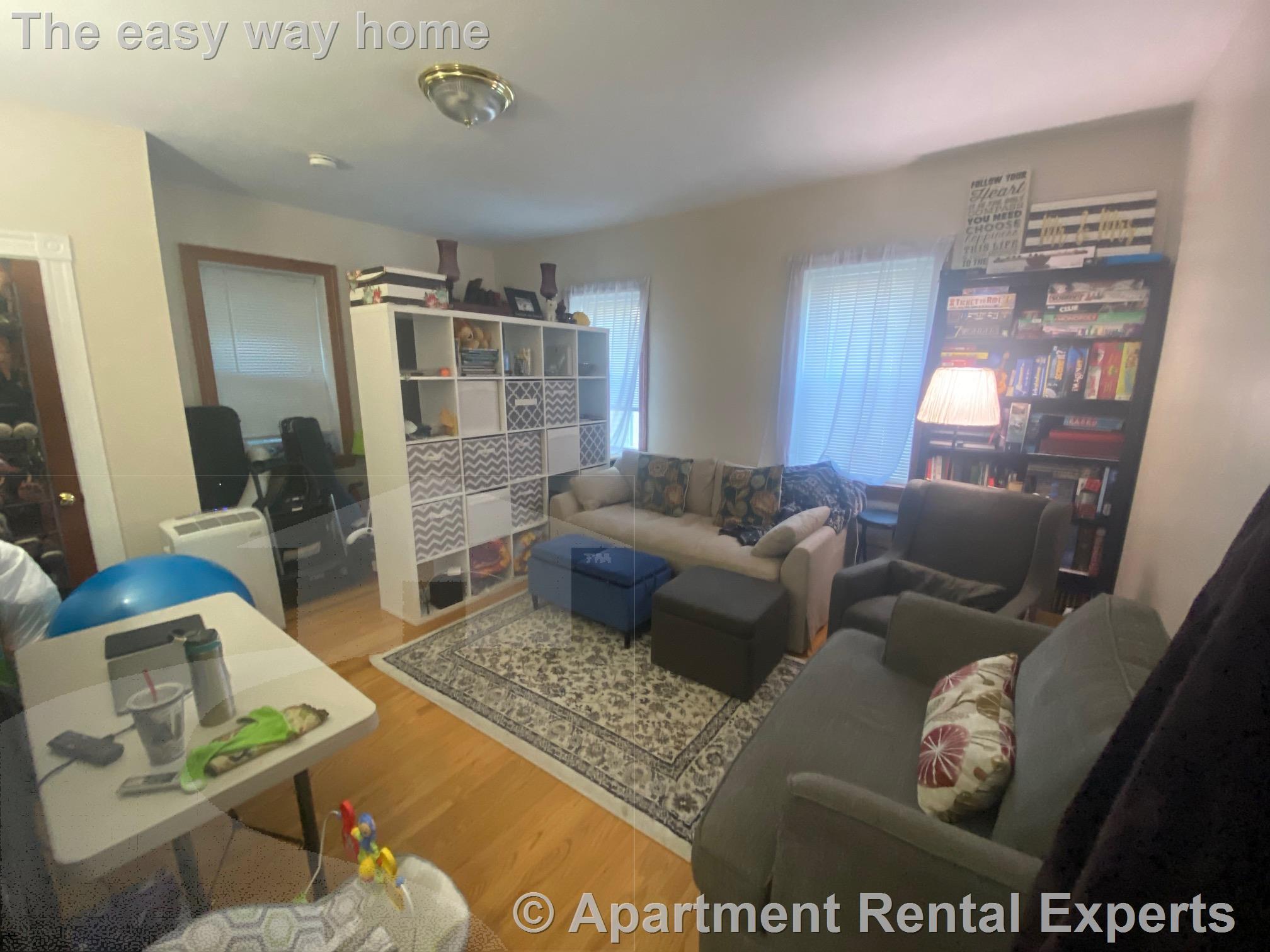 Building Photo - 105 Brookline St