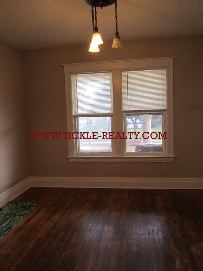 Building Photo - 537-539 Meigs Street