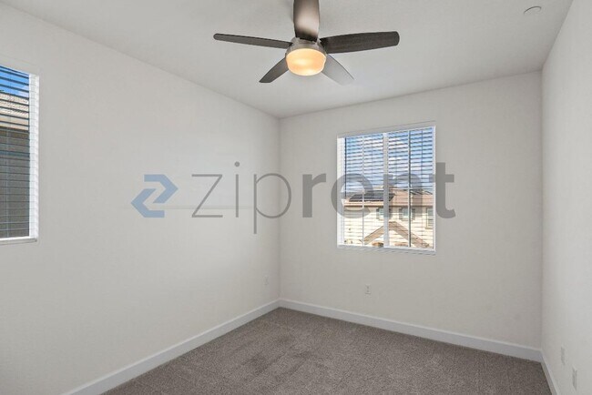 Building Photo - 109 Tranquil Ln