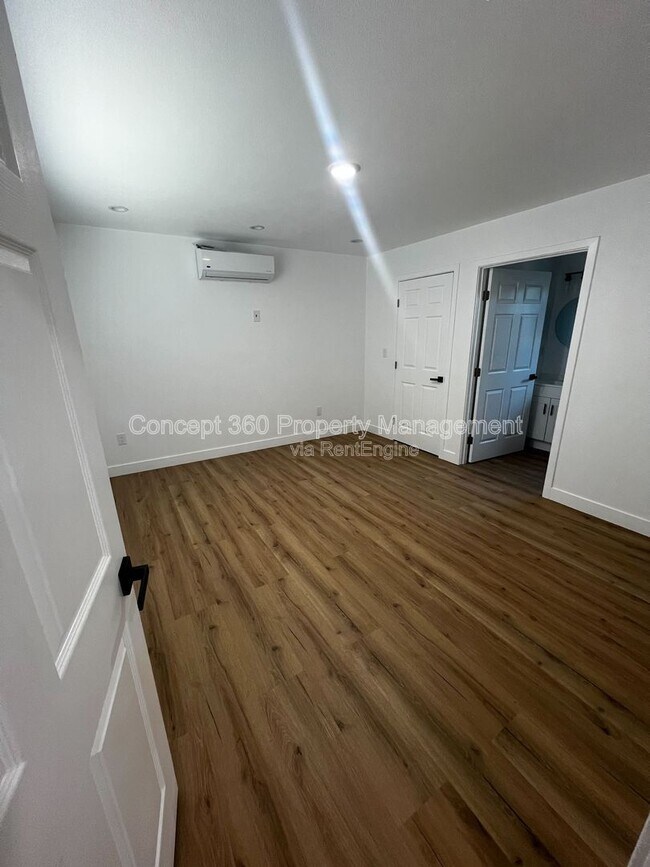 Building Photo - 14101 Anderson Pl