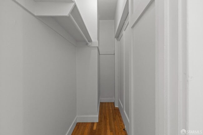 Building Photo - 1166 S Van Ness Ave