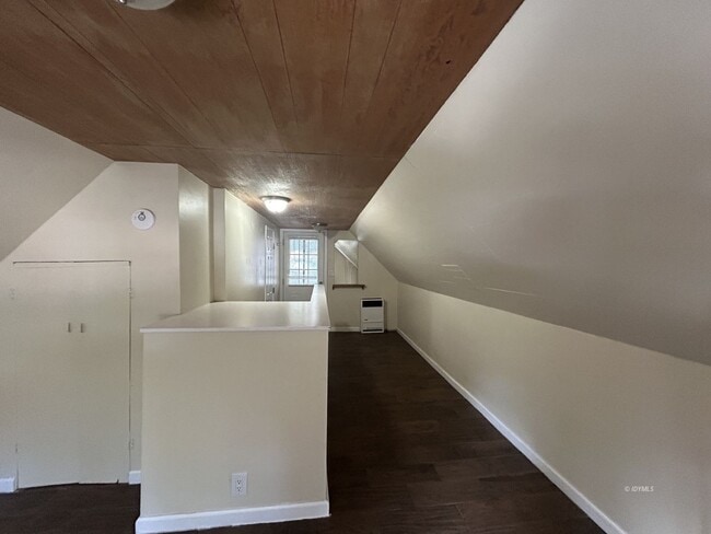 Building Photo - Shady Pines Cabin 1 bd.+1 Loft Bd. 1 Ba. w/ Sm. Fenced Yard.