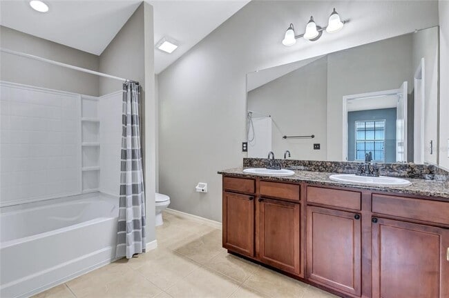 Building Photo - 5513 Kinglethill Dr