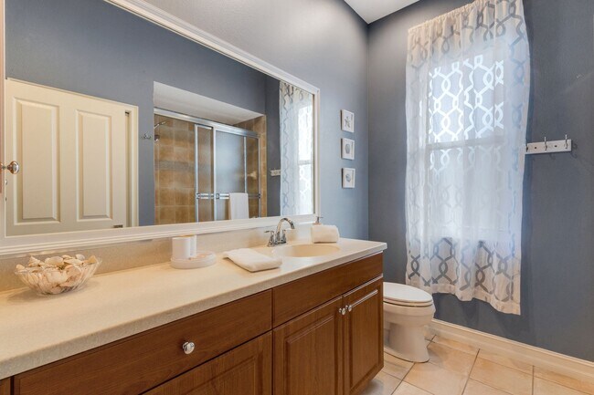 Building Photo - 4801 Edgemont Ct