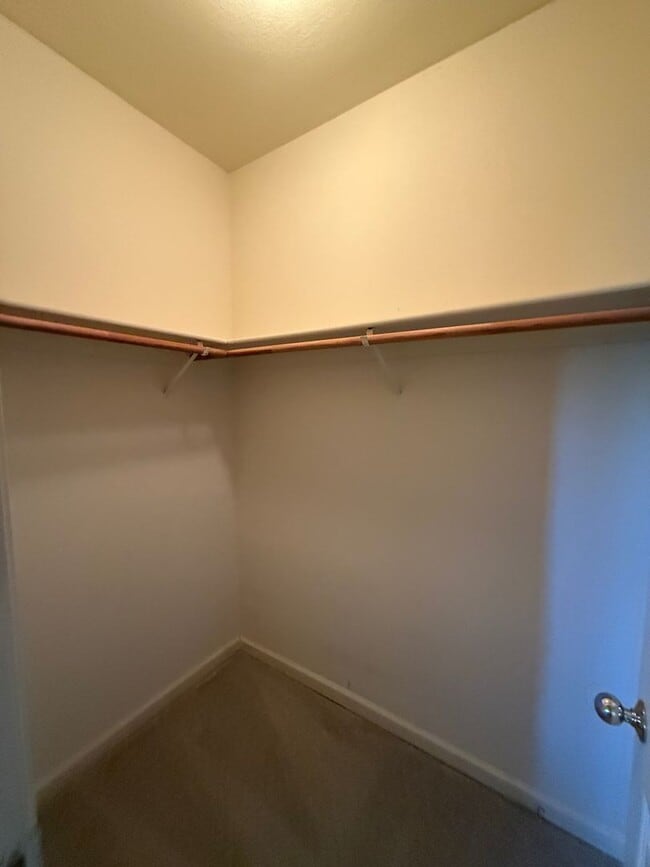 Building Photo - Beautiful 3-Bedroom, 2.5-Bath Home in Wind...