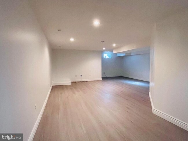 Building Photo - 204 Beckington Ct