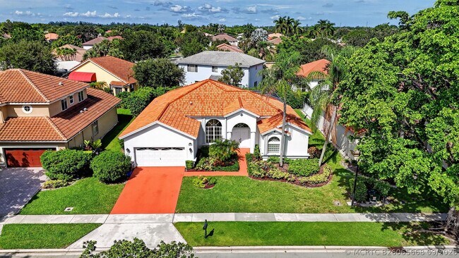 Building Photo - 10031 Lexington Estates Blvd