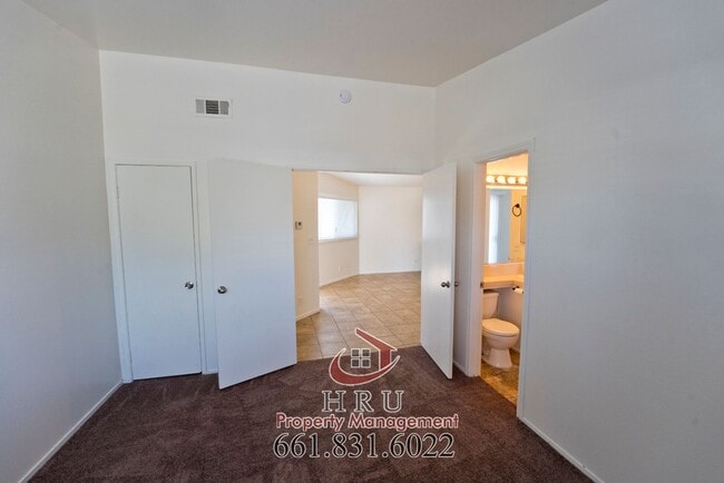 Building Photo - SW- condo 2bed-1.bath