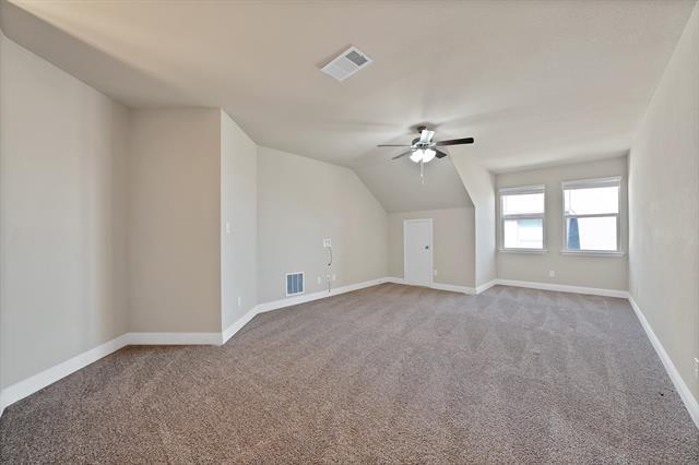 Building Photo - 2003 Oleander St