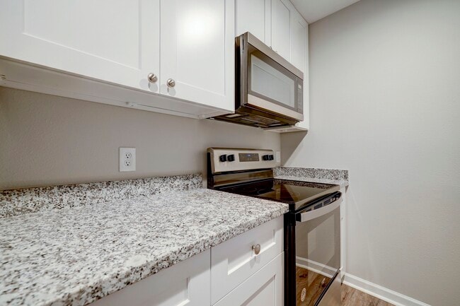 Building Photo - 513 Ridge St