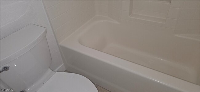 Building Photo - 840 Elderberry St