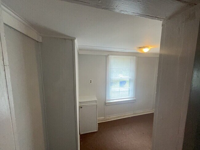 Building Photo - 3 Bedroom 1 bathroom House in Spartanburg SC