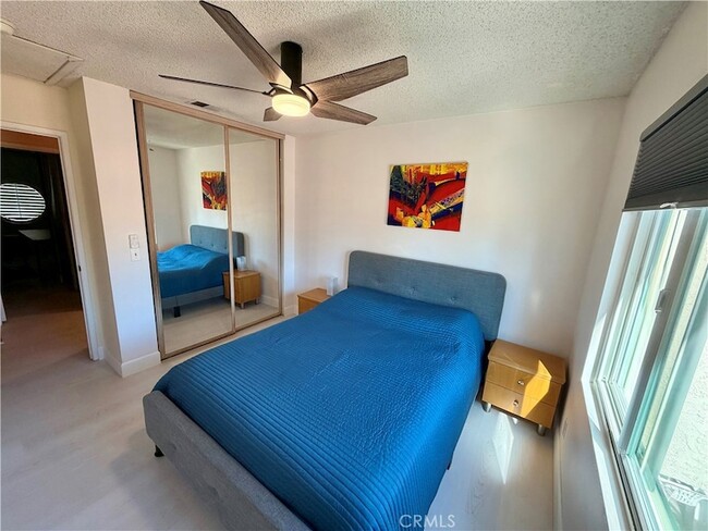 Building Photo - 6855 Valley Circle Blvd