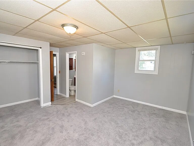 Building Photo - 122 Beechwood Ave