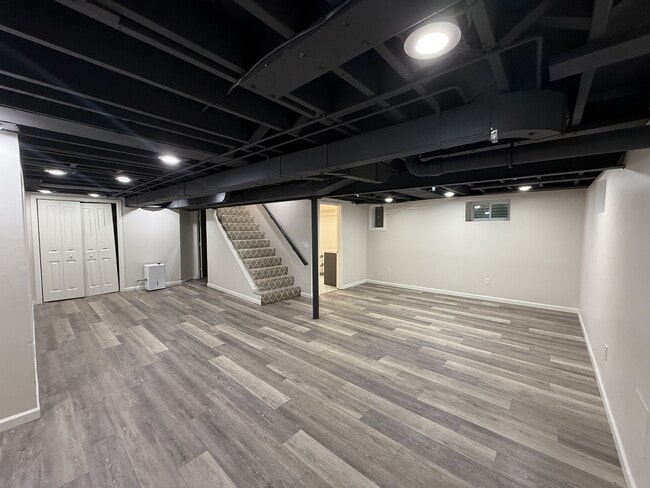 Building Photo - 7147 Cherokee Dr