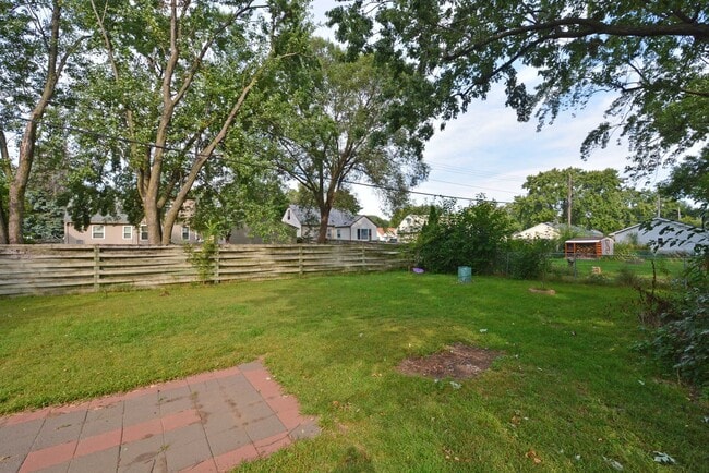 Building Photo - 5031 Drew Ave N