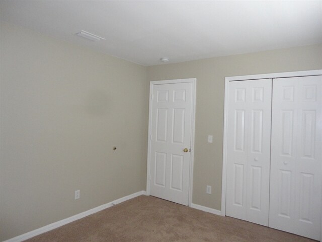 Building Photo - 4618 Castile Way S