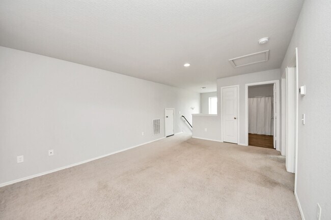 Building Photo - 20715 Southern Wds Blvd