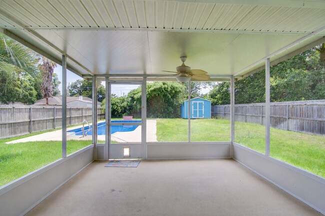Building Photo - Northeast Pensacola Pool Home with Screened Porch and Fenced Yard