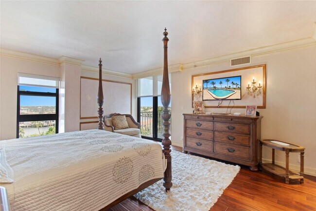 Building Photo - 2917 S Ocean Blvd