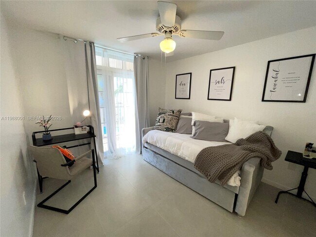 Building Photo - 1280 S Alhambra Cir